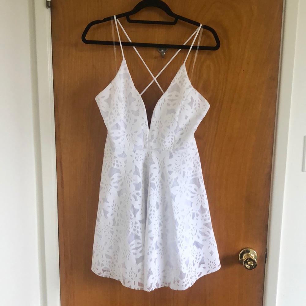 Spaghetti strap dress color white size large